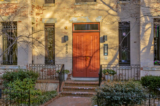 625 3rd St Ne in Washington, DC - Foto de edificio - Building Photo