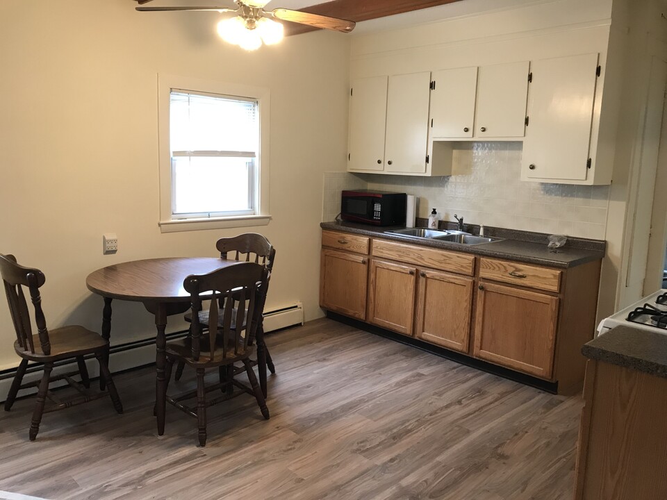 27 Sarah Ave, Unit 27Sarah in Lowell, MA - Building Photo