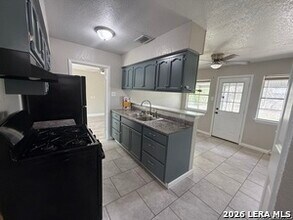 4911 Tennyson Dr in San Antonio, TX - Building Photo - Building Photo