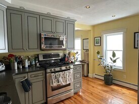 73 Spring St, Unit #1 in Cambridge, MA - Building Photo
