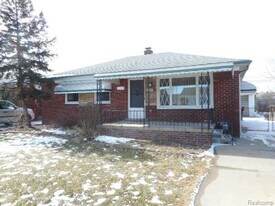 25159 Normandy St in Roseville, MI - Building Photo