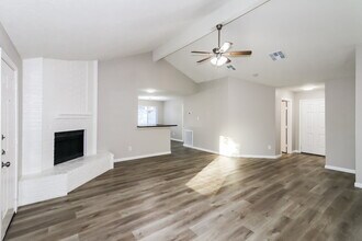 16751 Dew Drop Ln in Houston, TX - Building Photo - Building Photo