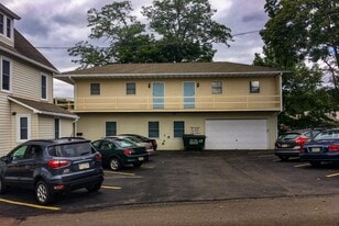 396 Penn Argyle Ave in Bloomsburg, PA - Building Photo