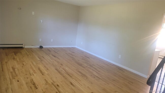 8082-82 Laurel Blvd in Ronkonkoma, NY - Building Photo - Building Photo