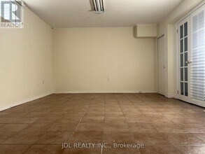 23 Pineway Blvd in Toronto, ON - Building Photo - Building Photo