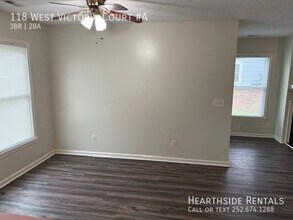 118 W Victoria Ct in Greenville, NC - Building Photo - Building Photo