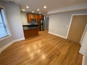 1452 W Thorndale Ave in Chicago, IL - Building Photo - Building Photo