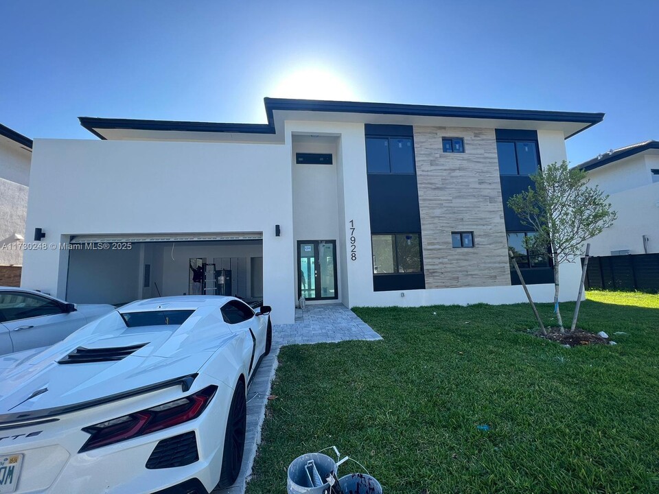 17928 SW 149th Ave in Miami, FL - Building Photo