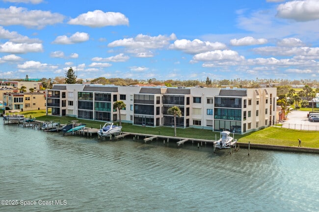 1825 Minutemen Causeway in Cocoa Beach, FL - Building Photo - Building Photo