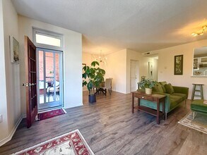 440 Wellington St in London, ON - Building Photo - Building Photo