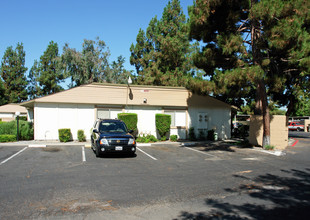 Pine Valley Apartments in Fresno, CA - Building Photo - Building Photo