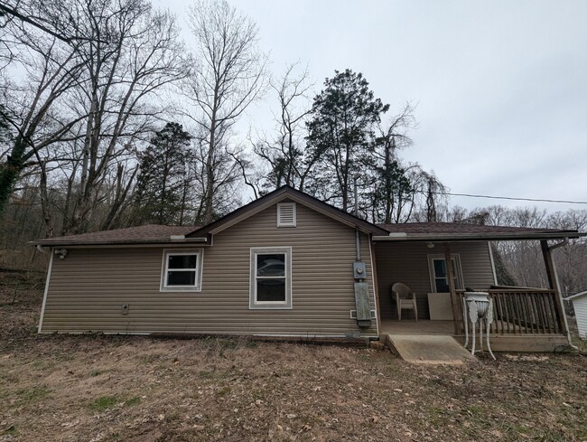 4737 Old Guinn Rd in Knoxville, TN - Building Photo - Building Photo