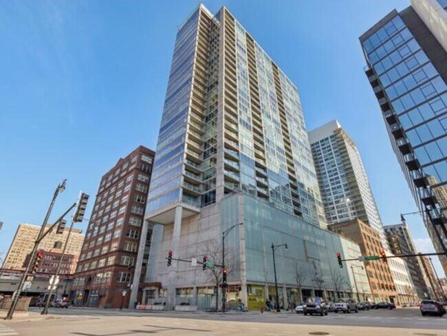 property at 611 S Wells St