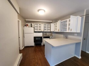 3410 N Lake Shore Dr, Unit 5G in Chicago, IL - Building Photo - Building Photo