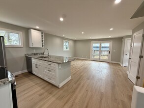 907 Albemarle St in Charlottesville, VA - Building Photo - Building Photo