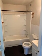 2423-2425 Negley Ct in Evansville, IN - Building Photo - Building Photo