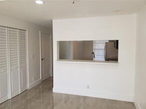 4963 SW 31st Ave in Fort Lauderdale, FL - Building Photo - Building Photo