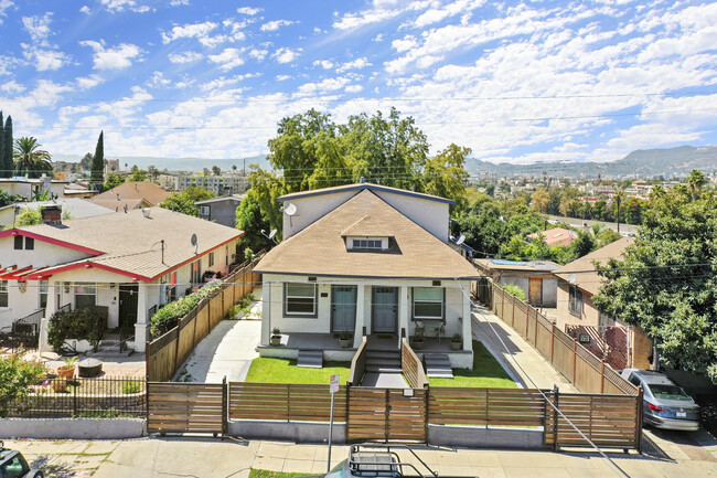 343 N Occidental Blvd in Los Angeles, CA - Building Photo - Building Photo