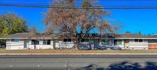 809 E Bellevue Rd, Unit na