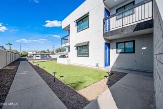 4139 N 27th St in Phoenix, AZ - Foto de edificio - Building Photo