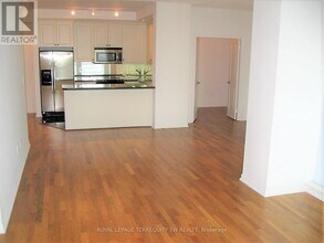 1015-628-628 Fleet St in Toronto, ON - Building Photo - Building Photo