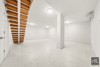 BRUCKNER BOULEVARD in Bronx, NY - Building Photo - Building Photo