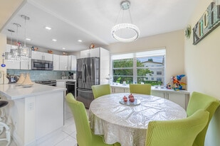 18 Mansfield A in Boca Raton, FL - Building Photo