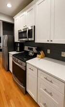 21 Sanger St, Unit 1 in Boston, MA - Building Photo - Building Photo