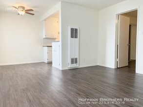4641 W Slauson Ave in Los Angeles, CA - Building Photo - Building Photo