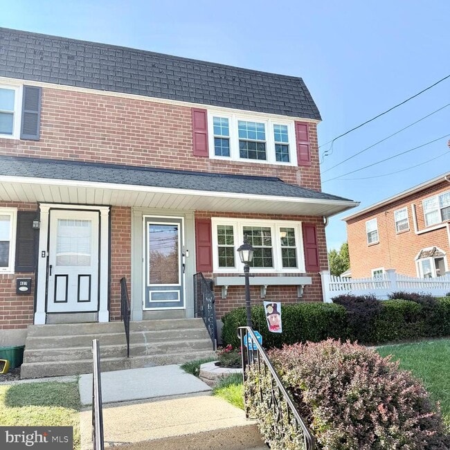 property at 409 Washington St