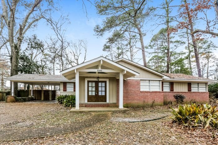 5545 Pine Ln Dr in Jackson, MS - Building Photo