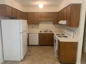 920 B's Barbeque Rd, Unit B in Greenville, NC - Building Photo - Building Photo