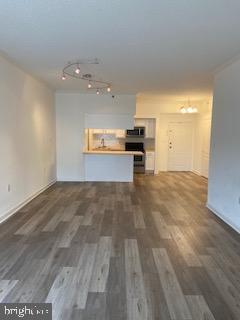 1211 S Eads St in Arlington, VA - Building Photo - Building Photo