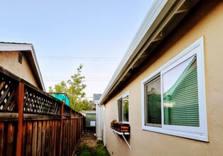 1567 Rebel Way in San Jose, CA - Foto de edificio - Building Photo