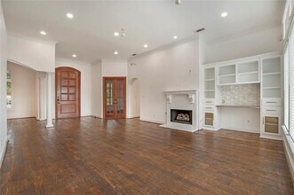 4501 Redwood Ct in Irving, TX - Building Photo - Building Photo
