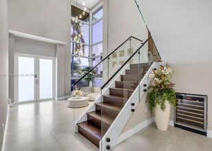 7534 NW 98th Ave in Doral, FL - Building Photo - Building Photo