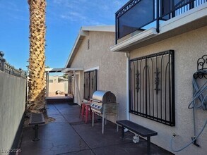 4770 Via Renaldo in Las Vegas, NV - Building Photo - Building Photo