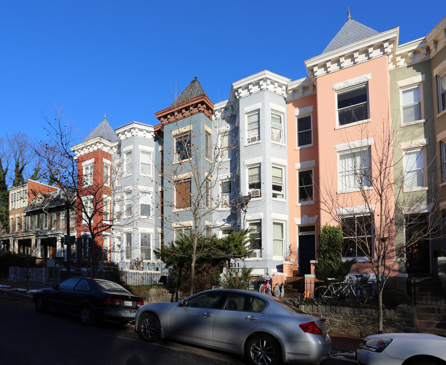 1807 Newton St NW in Washington, DC - Building Photo