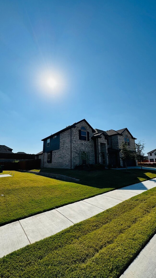 923 Pilatus Ln in Rockwall, TX - Foto de edificio - Building Photo