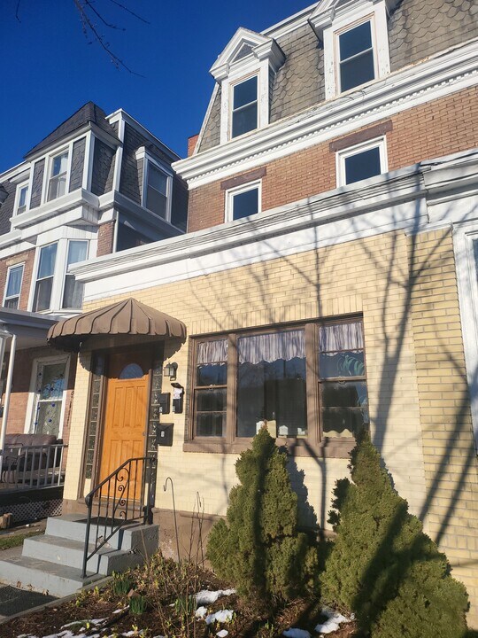 1823 N 2nd St in Harrisburg, PA - Building Photo