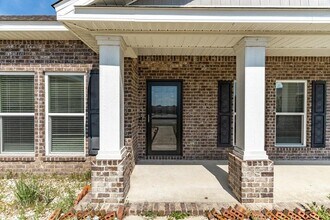 303 Merlin Ct in Crestview, FL - Building Photo - Building Photo