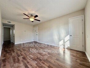 909 Leisure Square in Virginia Beach, VA - Building Photo - Building Photo