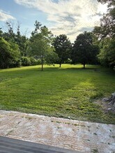 11104 Sunnyslope Dr in Kansas City, MO - Building Photo - Building Photo