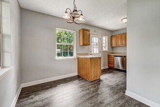 979 Mikael Ave in Jacksonville, FL - Building Photo - Building Photo