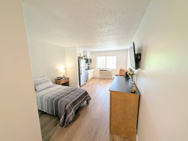 Oxbow Apartments