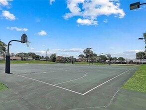 15359 SW 43rd Ln in Miami, FL - Building Photo - Building Photo