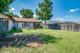 3108 Kensington Dr in Mesquite, TX - Building Photo