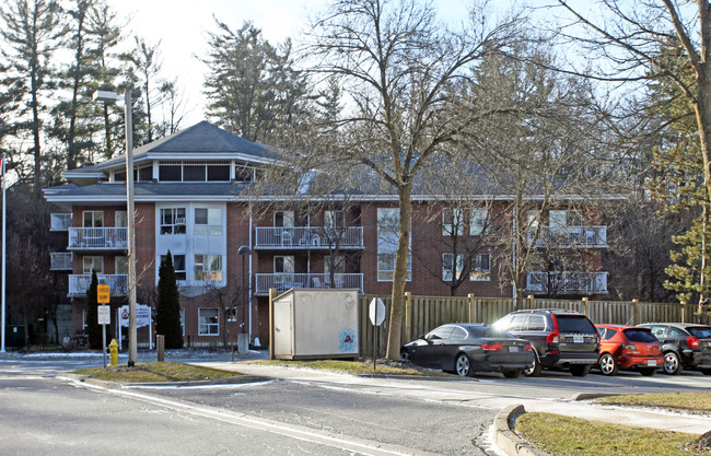 Legion Woods Apartments in Vaughan, ON - Building Photo - Building Photo