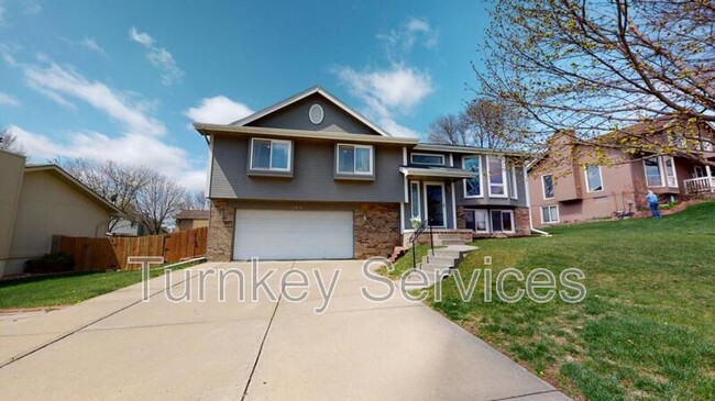 property at 204 Summerset Dr