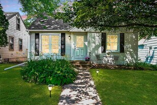 3020 Maryland Ave S in Minneapolis, MN - Building Photo